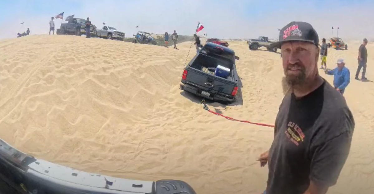 How Volunteer Off-Road Recovery Groups Save the Day and Why Quality Gear Matters